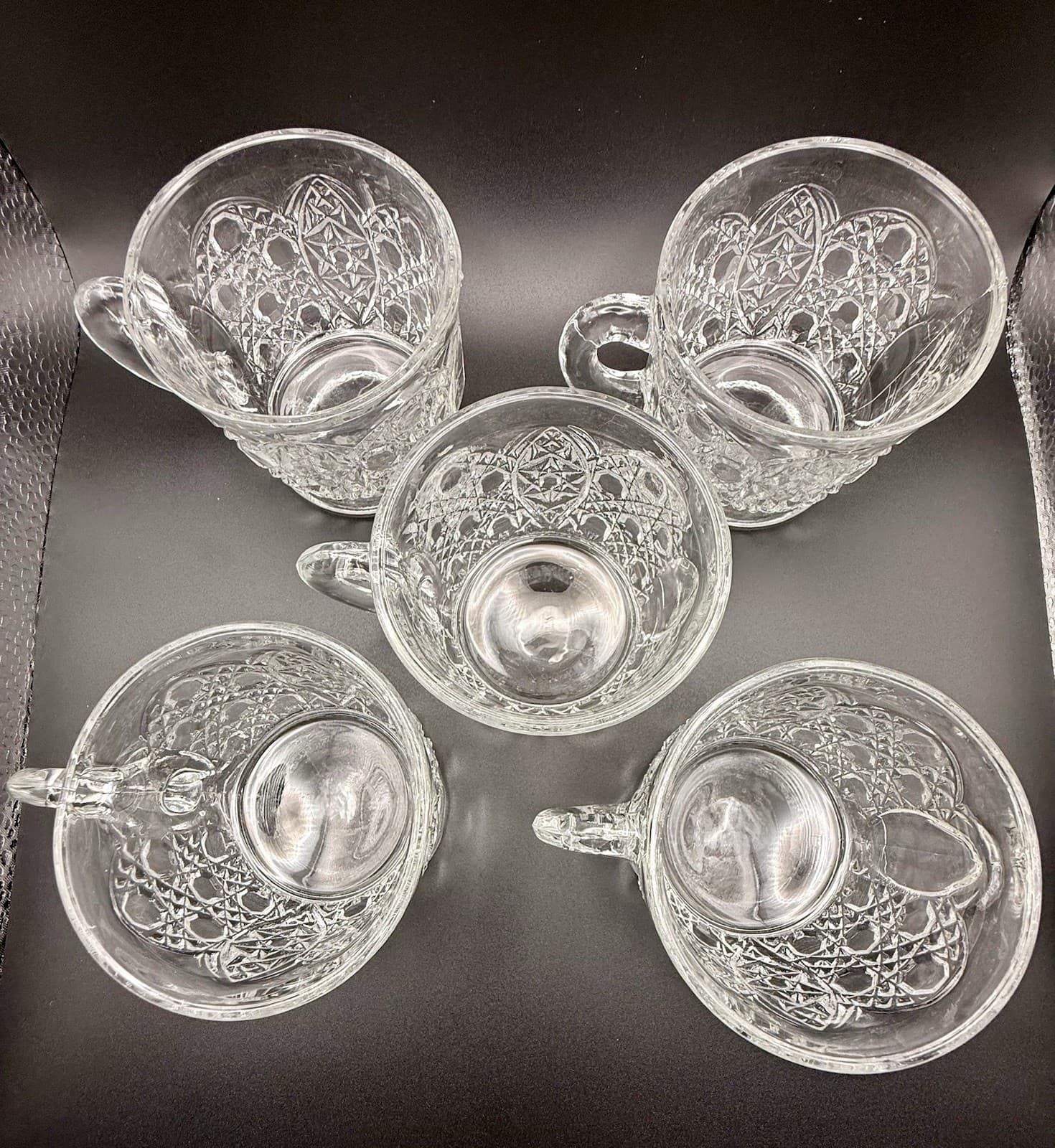 Vintage Set of 5 L E Smith Daisy/Button Punch Cups Clear Glass made In 1960’s - Thumbnail 5