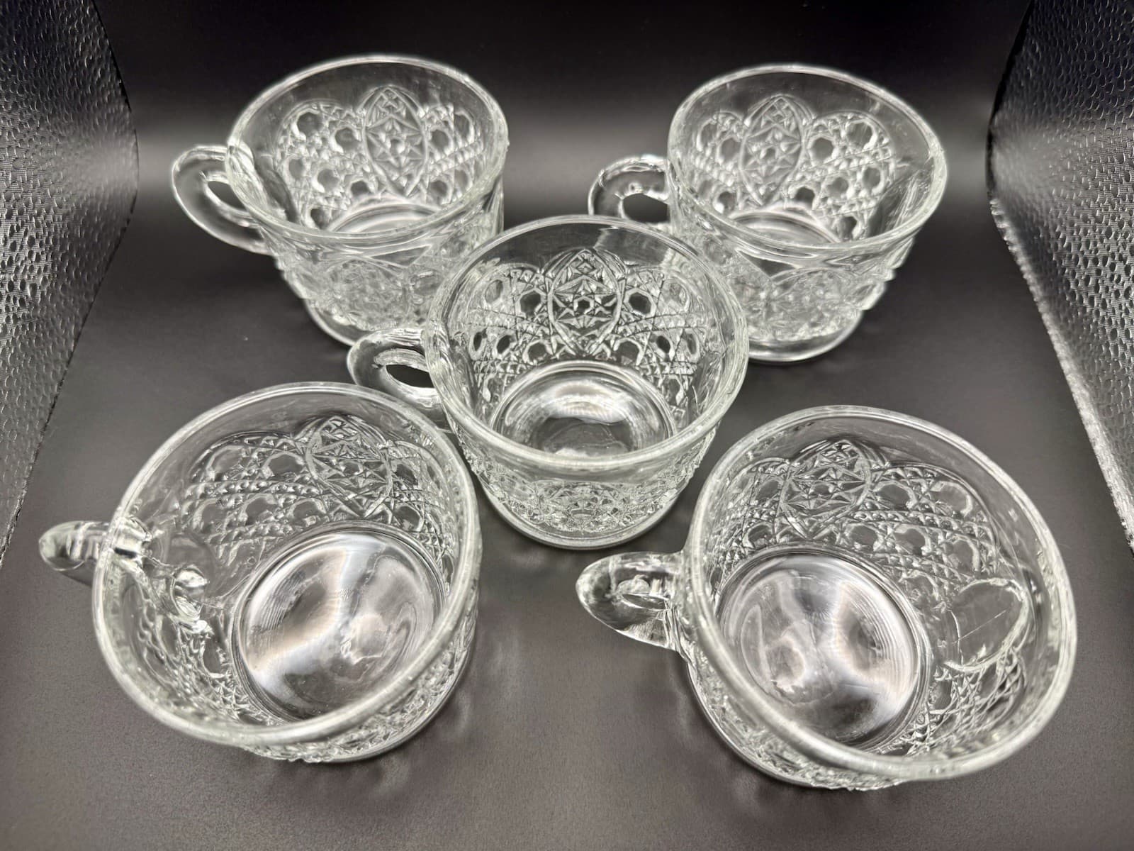 Vintage Set of 5 L E Smith Daisy/Button Punch Cups Clear Glass made In 1960’s - Thumbnail 6