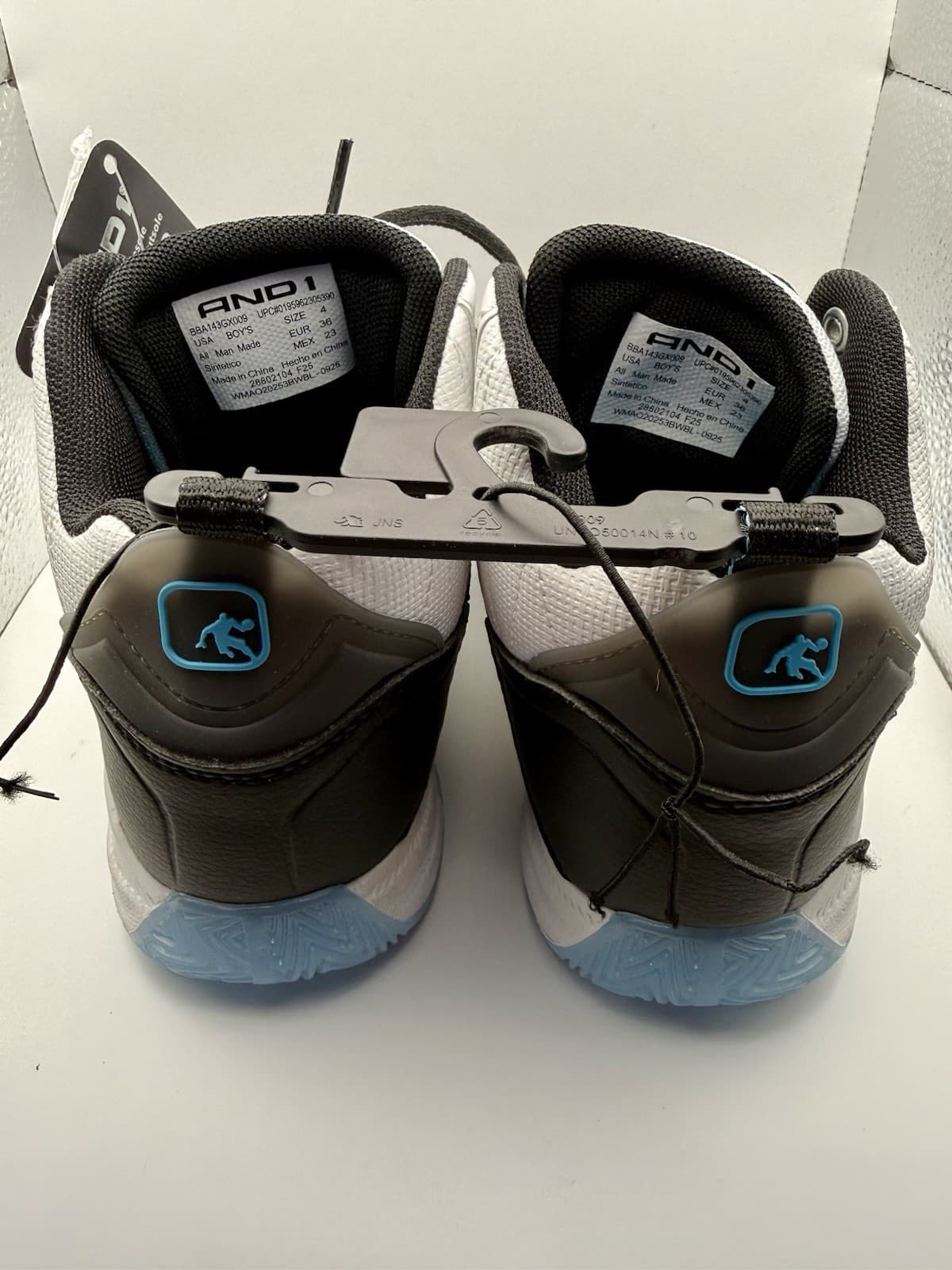AND1 Boys White, Black & Blue Hightop Lace up Basketball Sneakers Size 5 NEW - Thumbnail 3