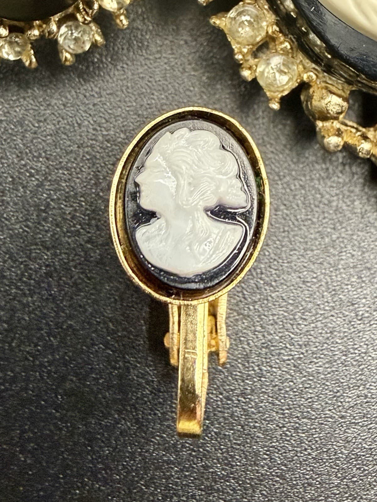 Assorted Vintage Black & White CAMEO Pins & Earrings - Thumbnail 4