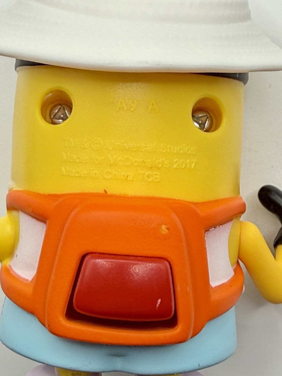 McDonald's Happy Meal Despicable Me 3 Minions #5 Crab Bite Toy 2017 - Thumbnail 3