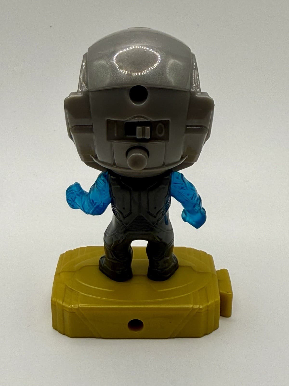 McDonalds Happy Meal Toy 2019 Avengers End Game #21 Ant Man - Thumbnail 2