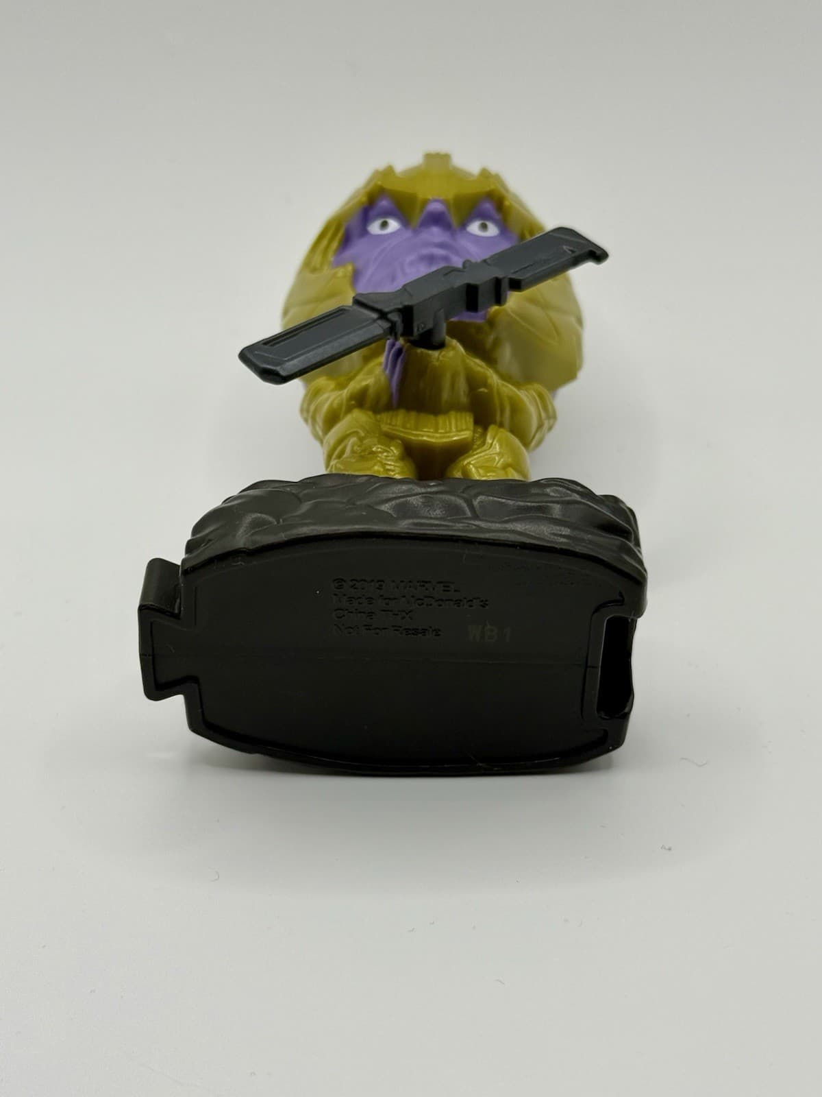 McDonald's 2019 Marvel Avengers End Game Happy Meal Toy - #23 Thanos - Thumbnail 3