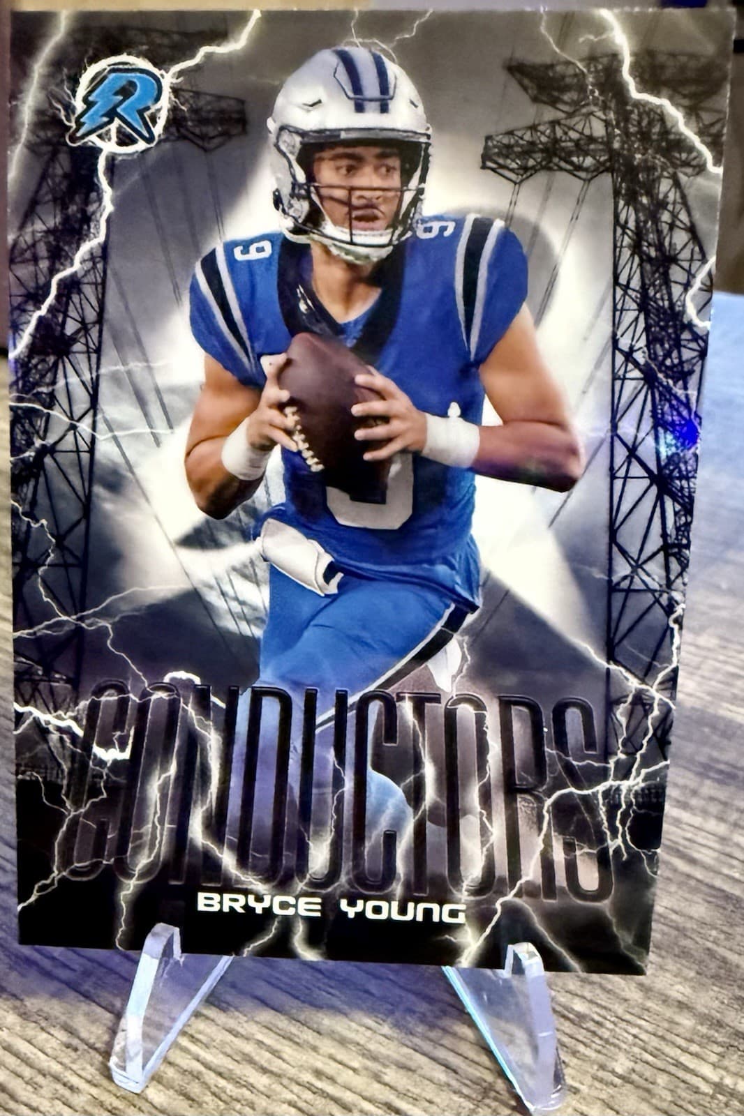 2024 Topps Resurgence - Conductors Bryce Young #C-4 Refractor - Thumbnail 5