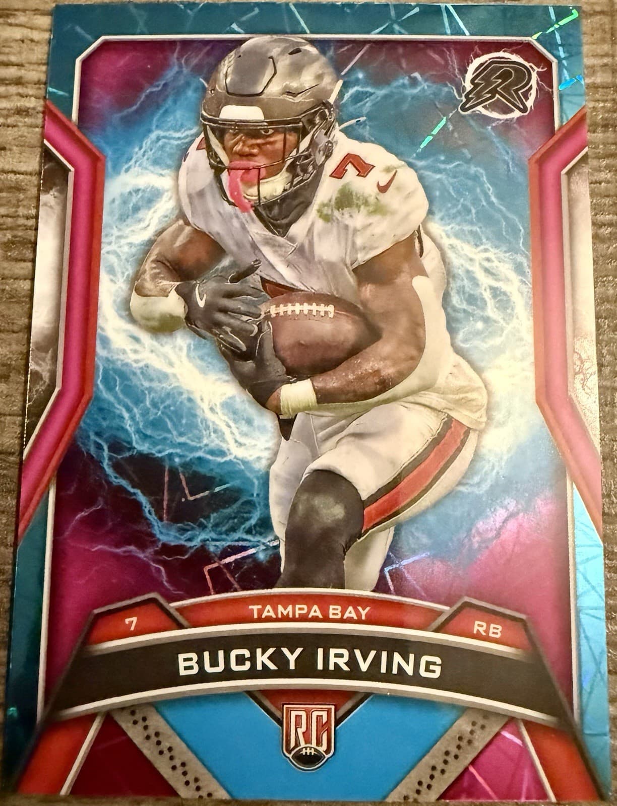 2024 Topps Resurgence-Rookies Bucky Irving #188 Sky Blue & Pink Shock Refractor - Thumbnail 3