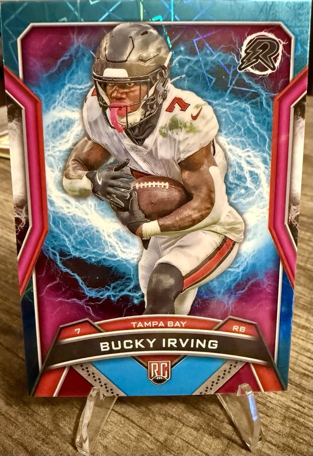 2024 Topps Resurgence-Rookies Bucky Irving #188 Sky Blue & Pink Shock Refractor - Thumbnail 6