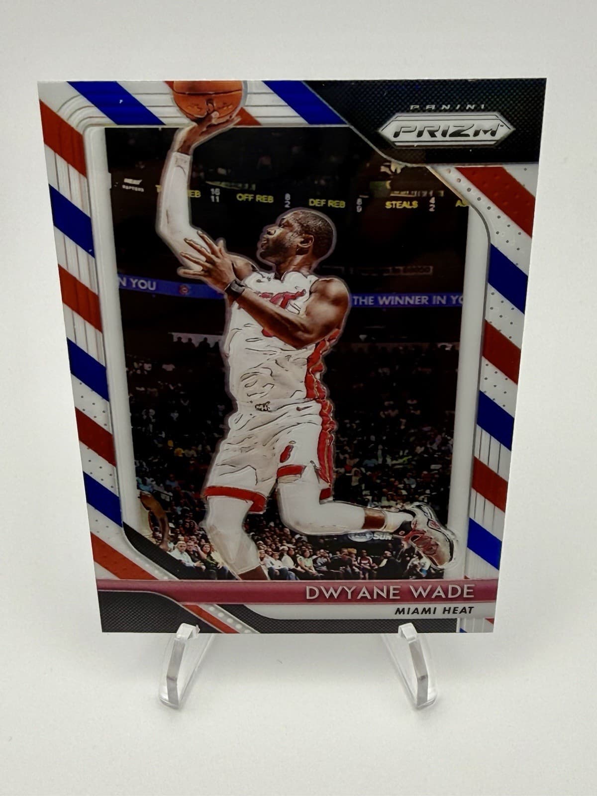 2018-19 Panini Prizm Dwyane Wade Red White and Blue Prizm #206 Miami Heat - Thumbnail 5