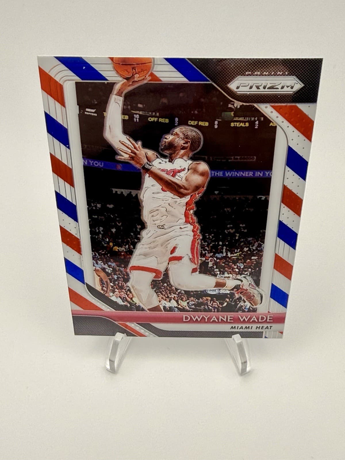 2018-19 Panini Prizm Dwyane Wade Red White and Blue Prizm #206 Miami Heat - Thumbnail 3