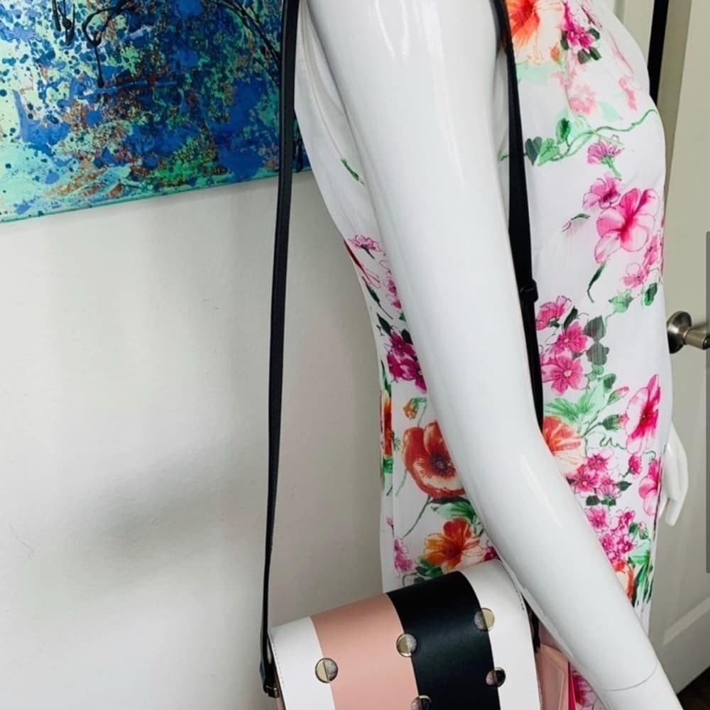 Kate Spade Pink and‎ Black Crossbody Bag with Gold Accents - Thumbnail 4