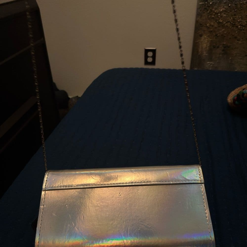 Holographic Silver Clutch Bag - Thumbnail 6