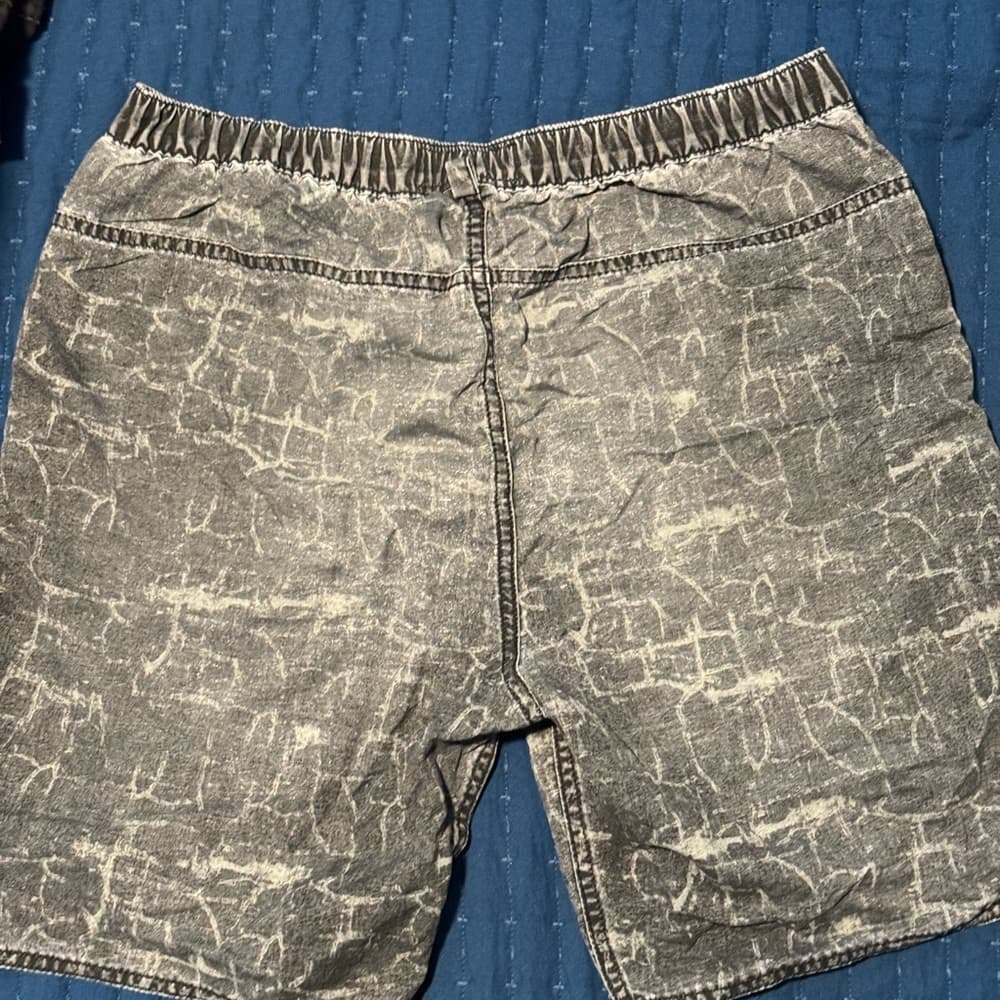 Tavik Gray Jean Shorts‎ with Geometric Pattern - Thumbnail 4