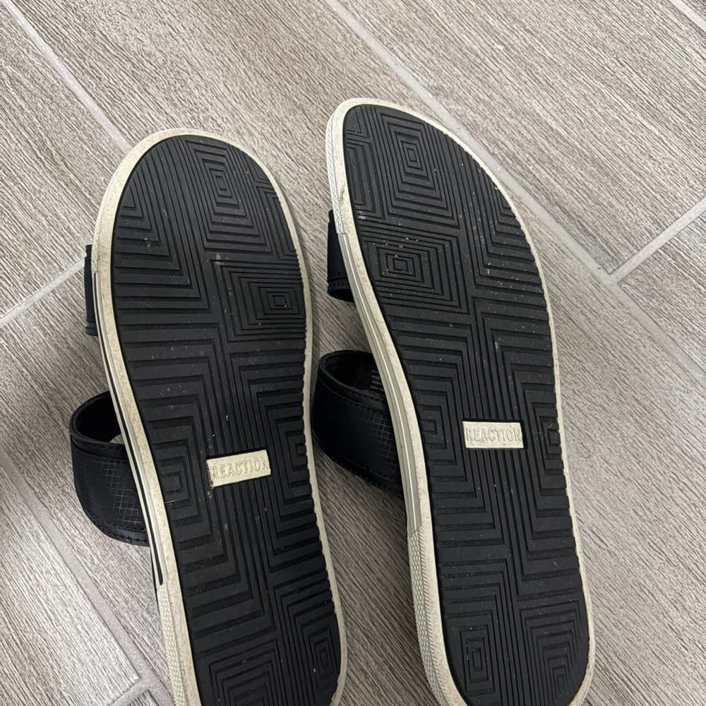 Kenneth Cole Reaction Black Double Strap Slides - Thumbnail 3