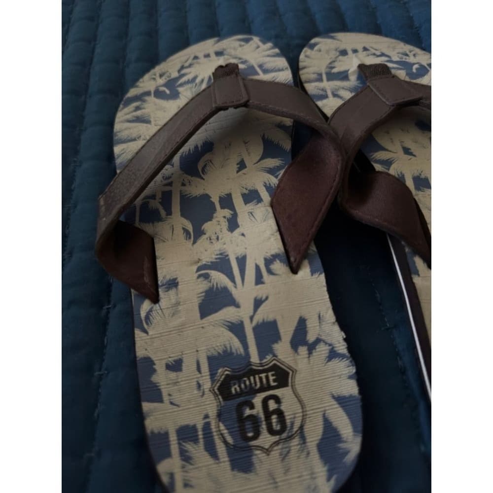 Men's Sandals (new with tags) - Thumbnail 2