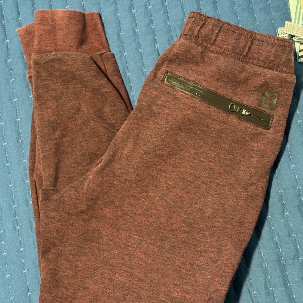 American Eagle‎ Outfitters burgundy Sweatpants with Elastic Waistband