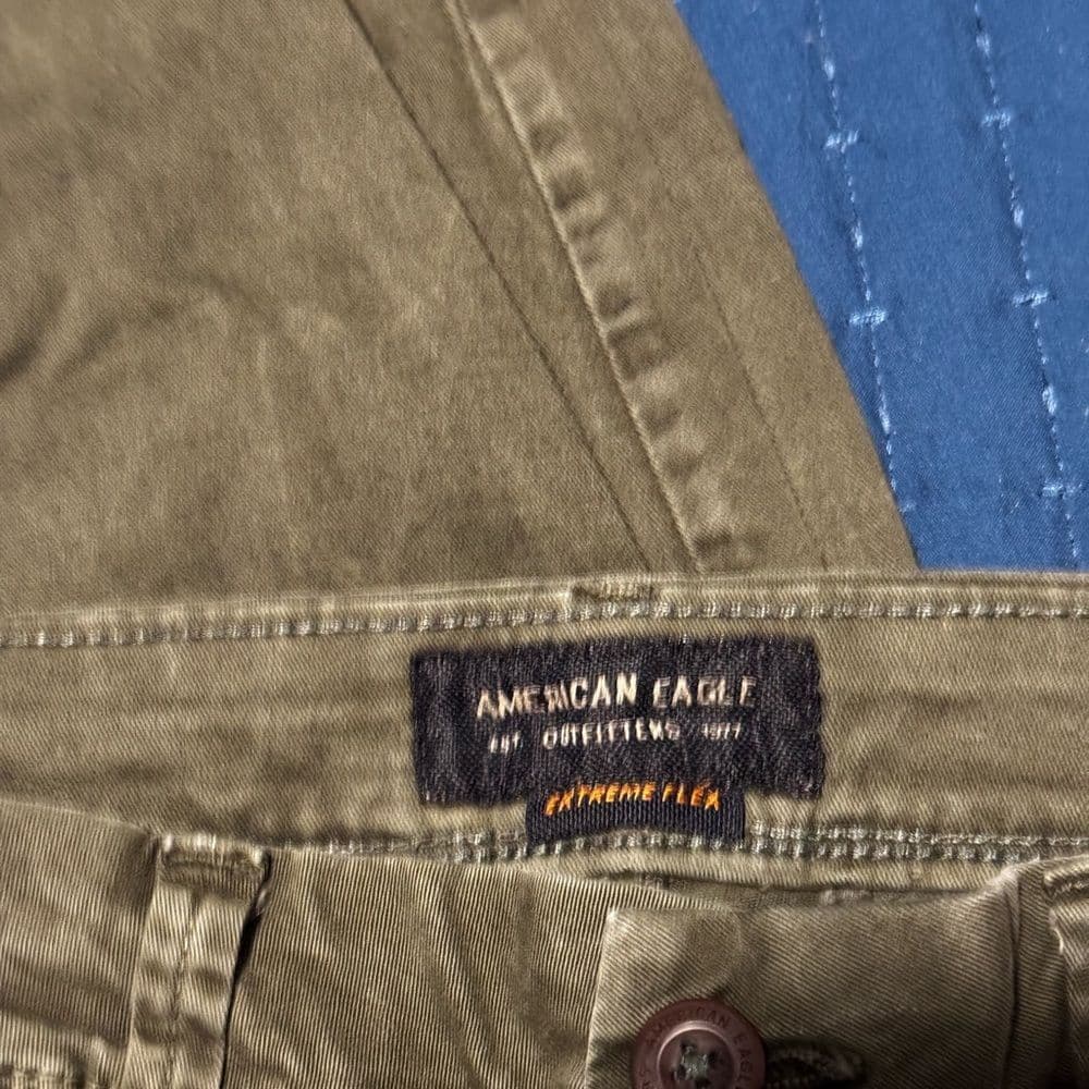 American Eagle Outfitters Olive Chinos Classic Style - Thumbnail 2