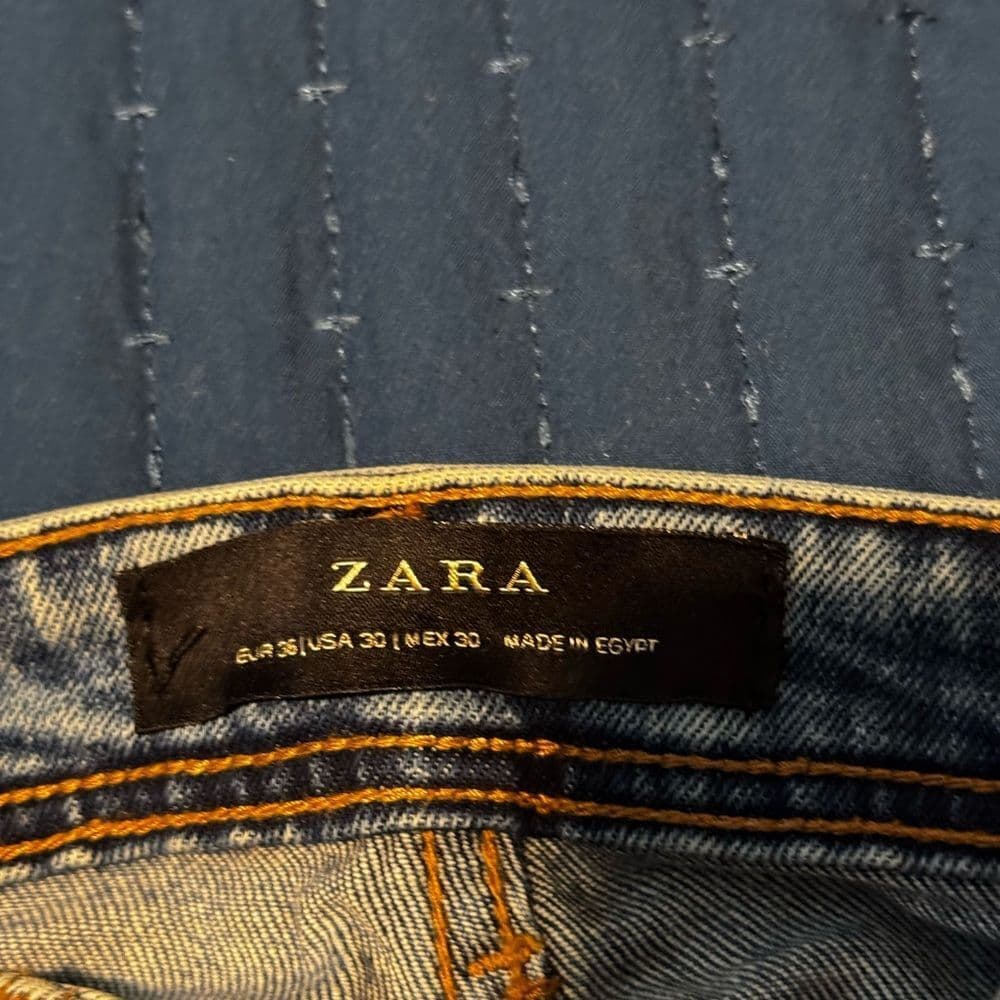 Men's Distressed Jeans - Thumbnail 3
