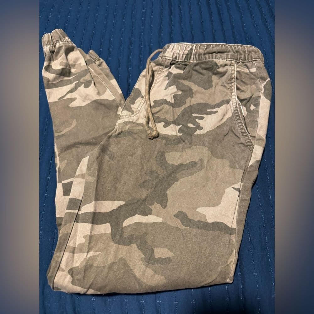 Old Navy Camo Cargo Pants