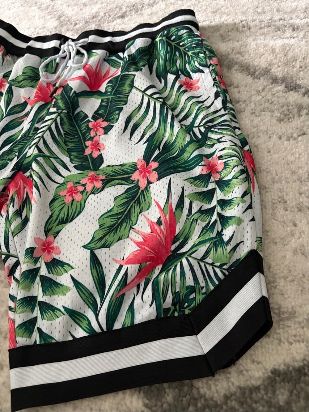 Rue21 Floral Black & White Mesh Lined Top - Medium - Thumbnail 2