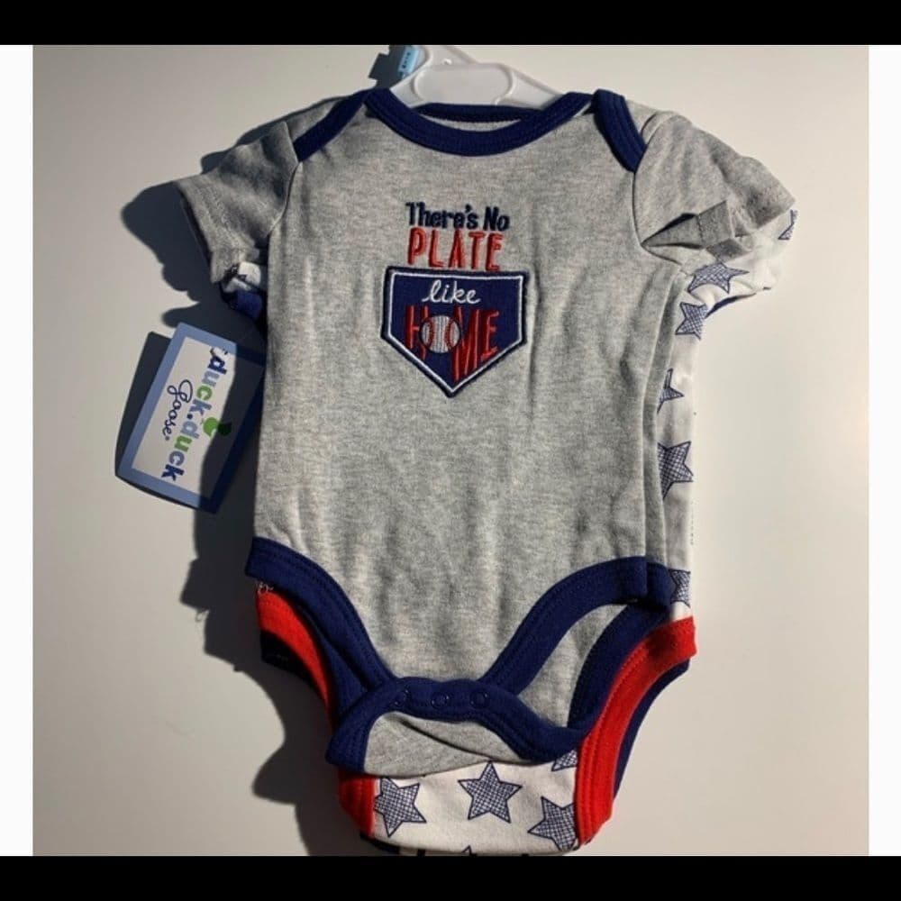 Boys all star onesies - Thumbnail 3