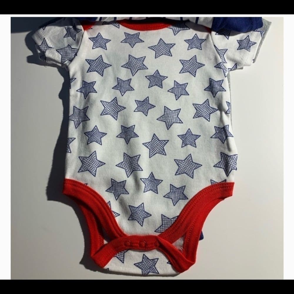 Boys all star onesies - Thumbnail 2