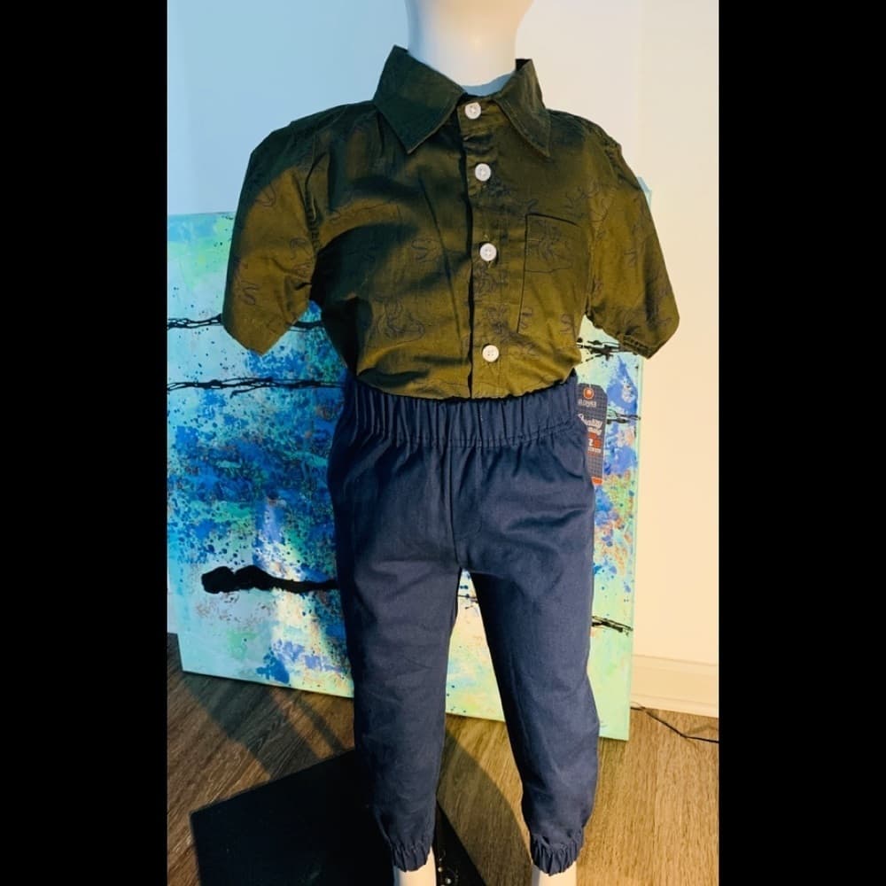 - Boys 2 Piece Button -up W/Pants‎