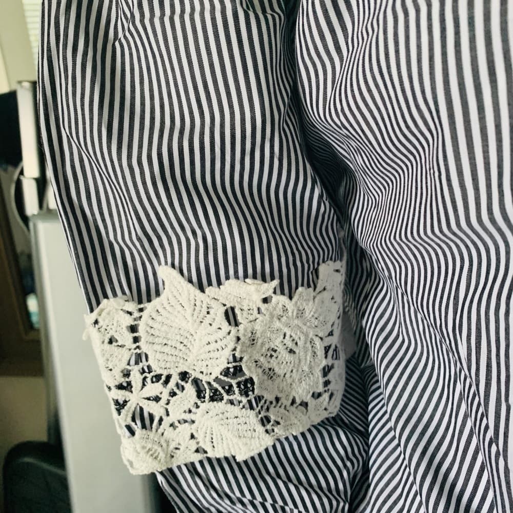 Woman’s Heart & Hips Blouse - Thumbnail 2