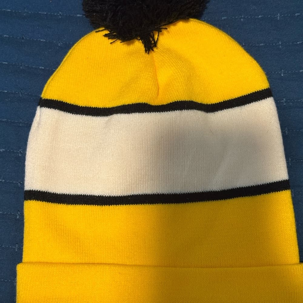 Forever 21‎ Yellow and Black Hat Bold Design - Thumbnail 3