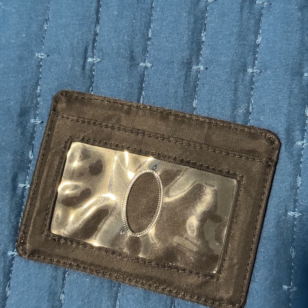 Sleek Black Card Holder - Thumbnail 2