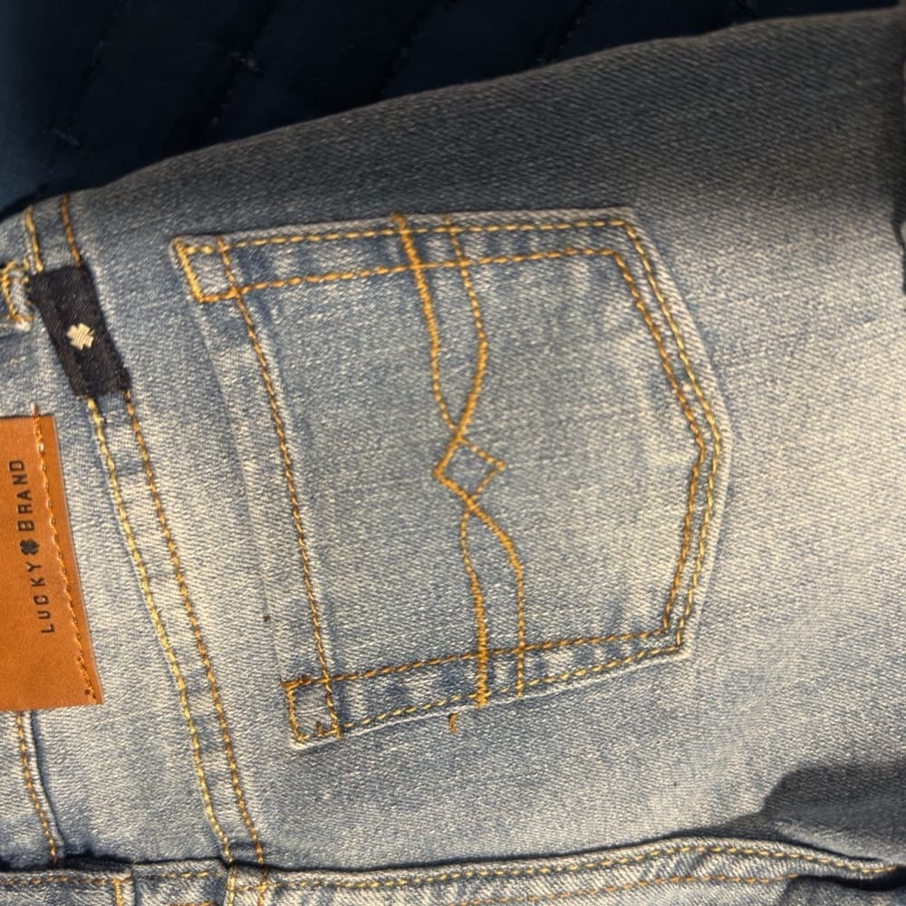 Lucky Brand Blue Jean Shorts Distressed‎ Mid-Rise - Thumbnail 5