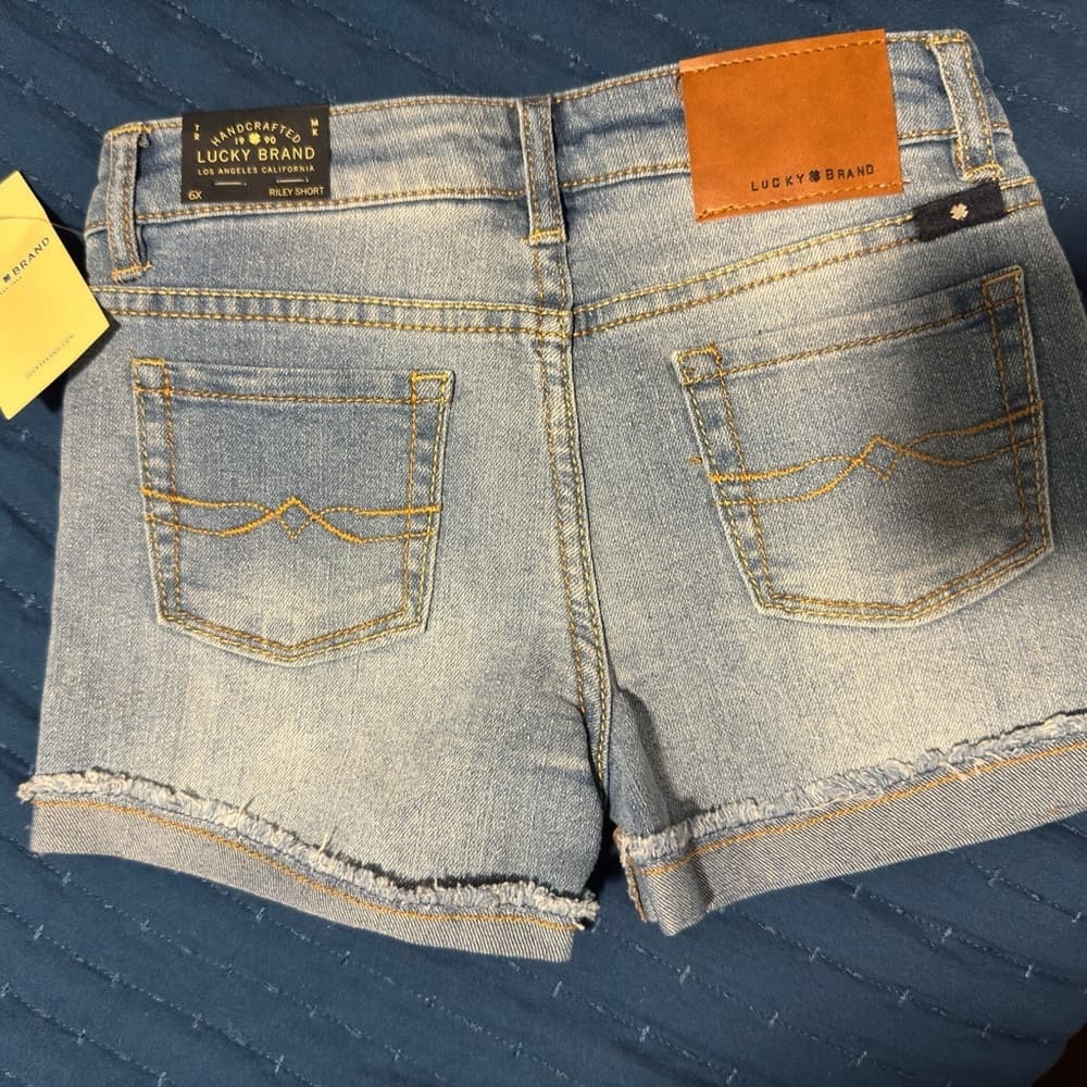 Lucky Brand Blue Jean Shorts Distressed‎ Mid-Rise - Thumbnail 4