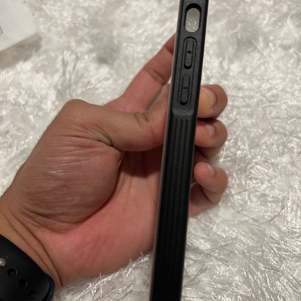 IPhone 13 Pro 6.1 Black Case - Thumbnail 3