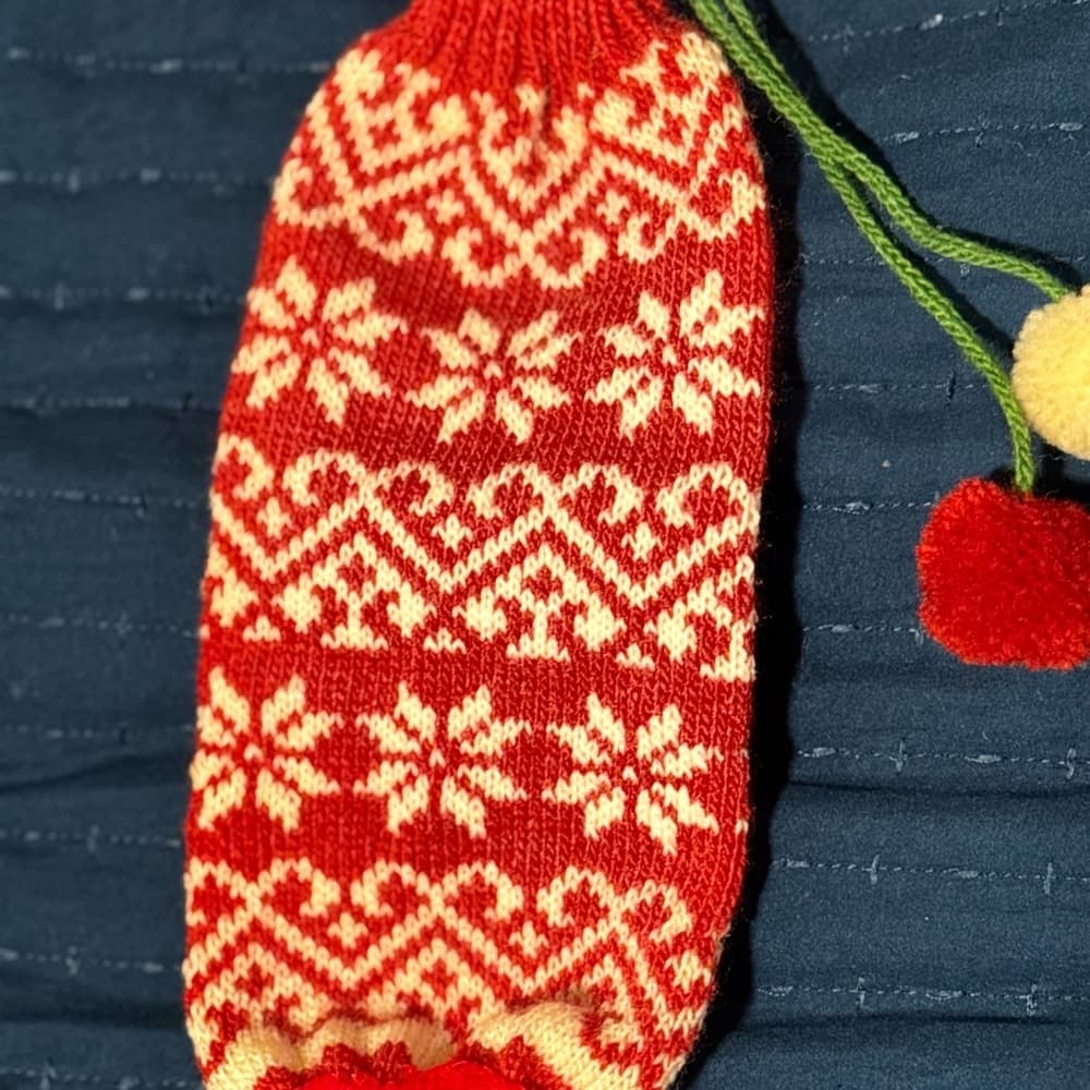 Red and Cream Knit Bottle Cover - Thumbnail 3