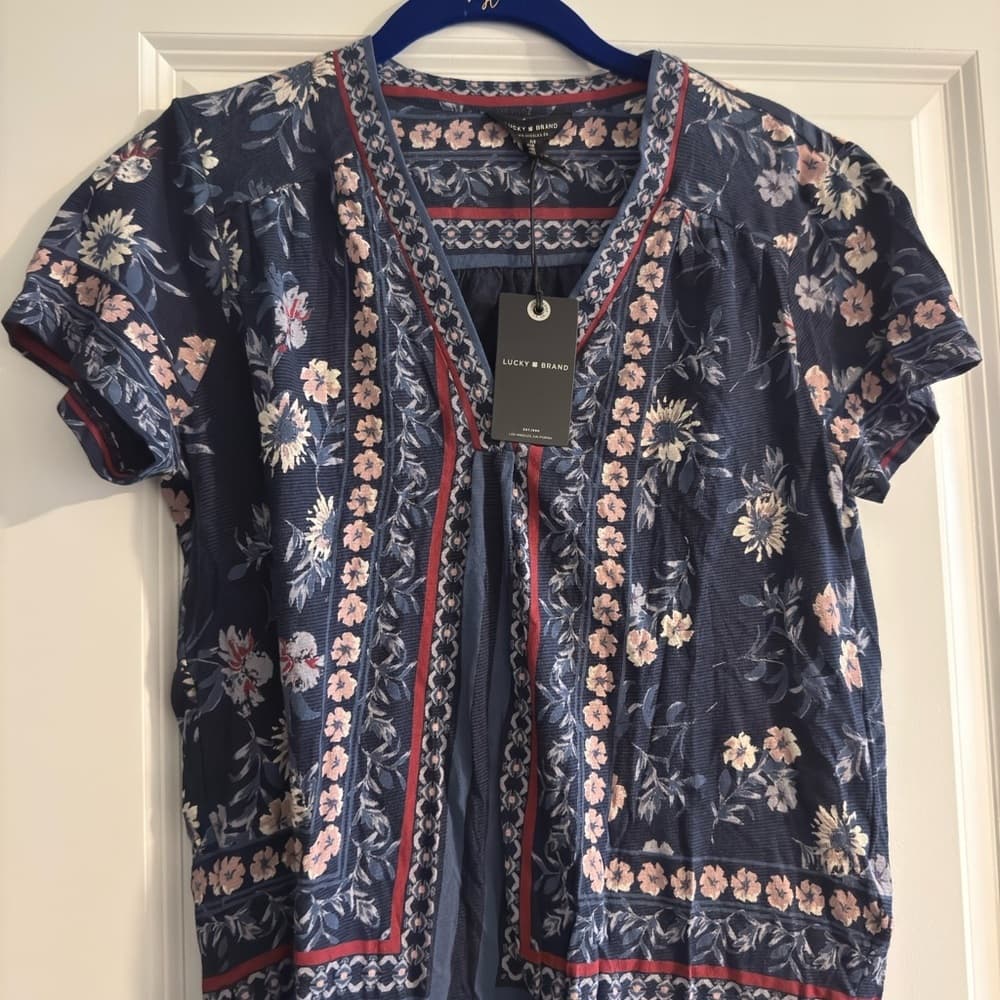 Lucky‎ Brand Blue Flutter Sleeve Graphic Blouse