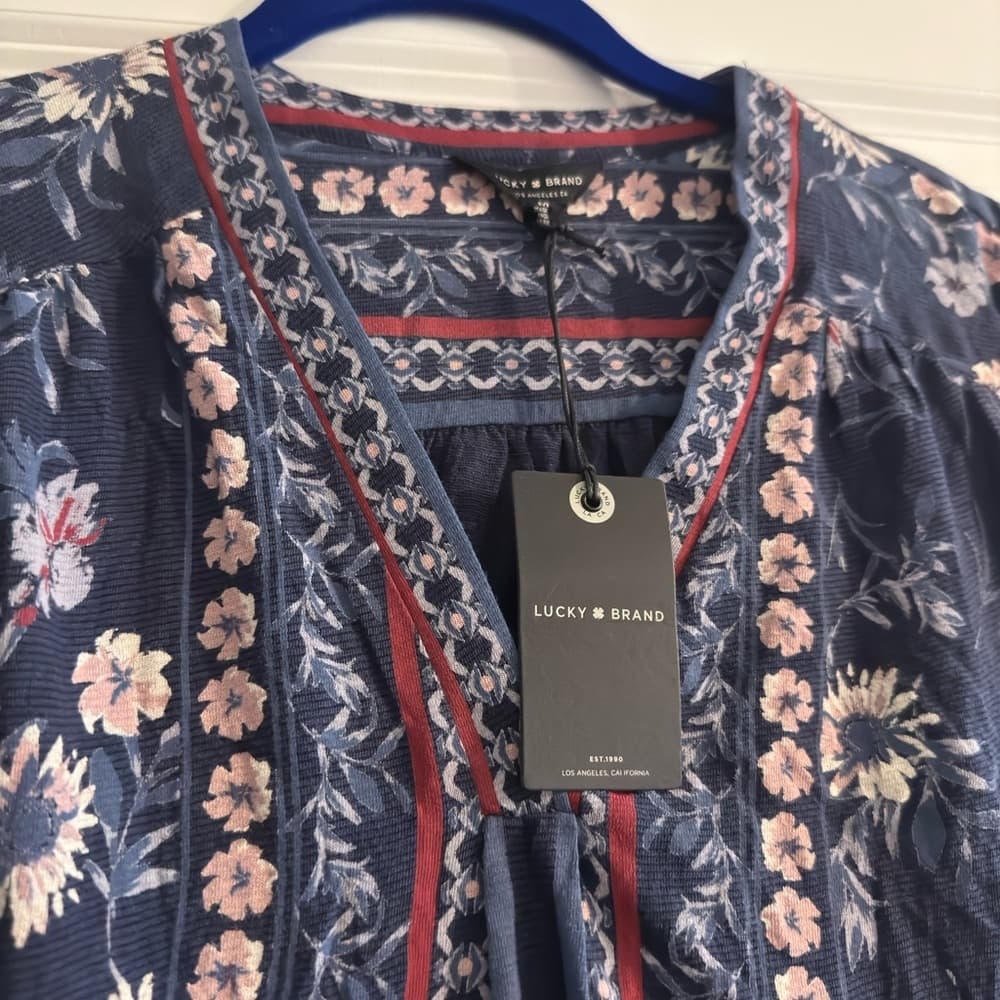 Lucky‎ Brand Blue Flutter Sleeve Graphic Blouse - Thumbnail 2