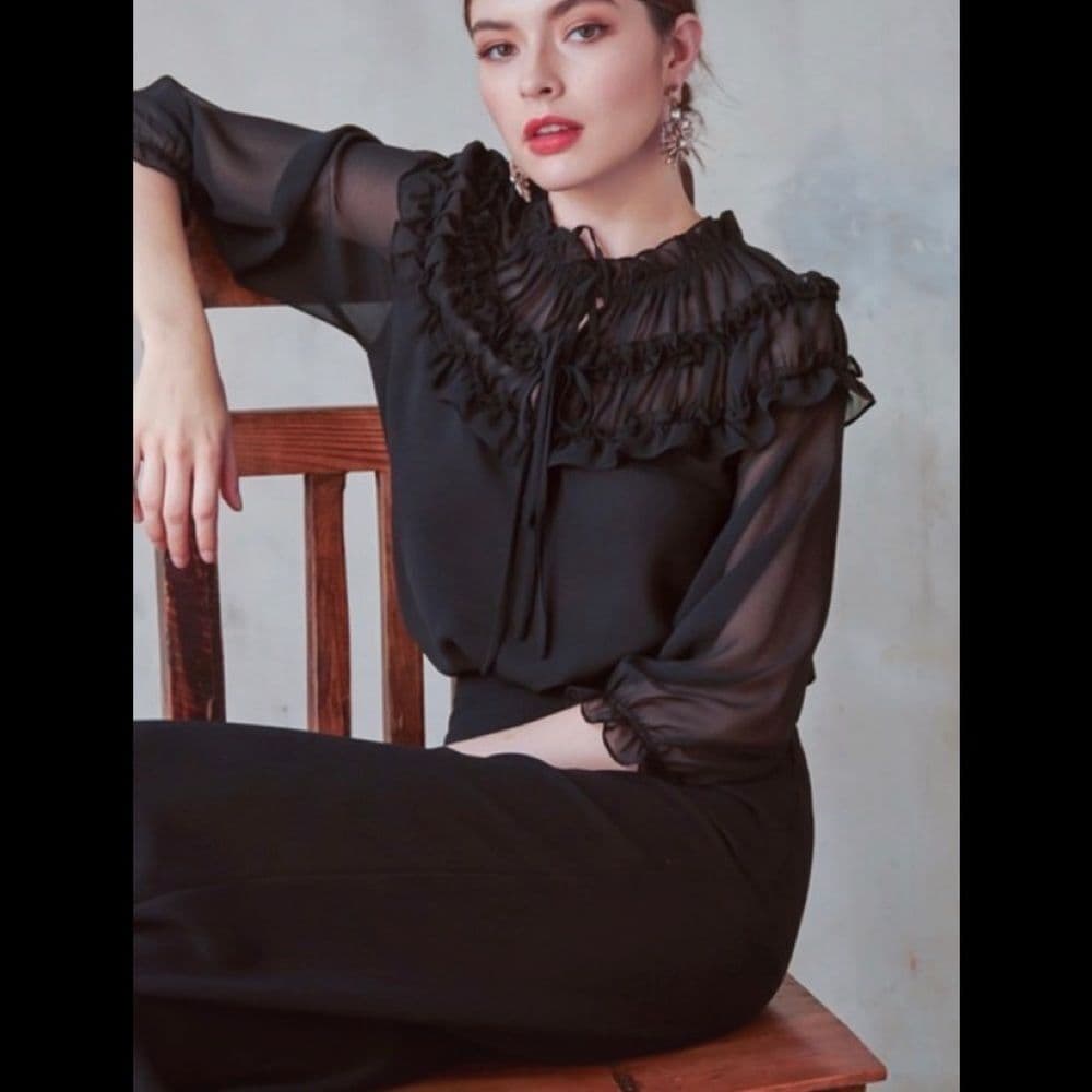 Women's Ruffle Blouse With tie