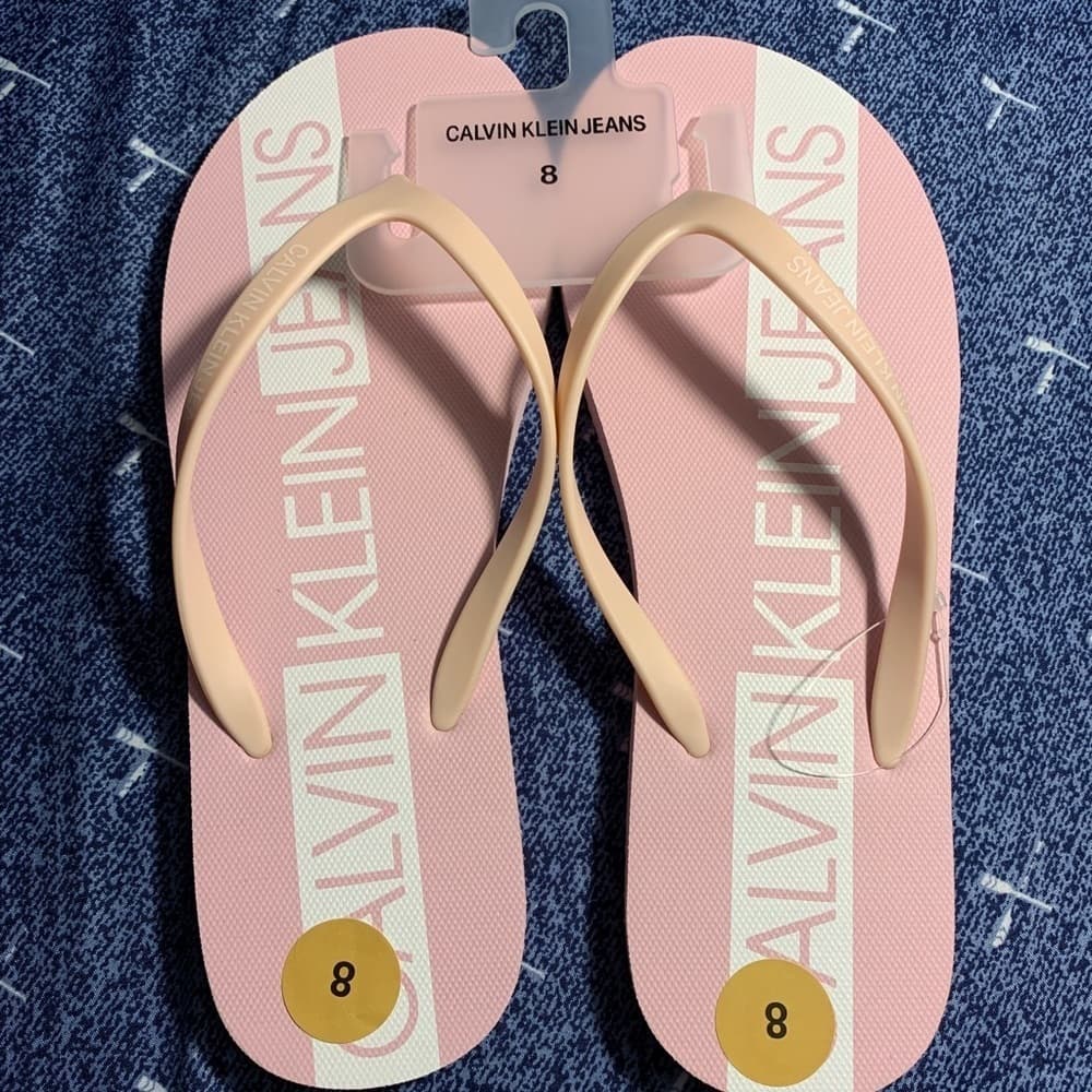 Light Pink & White Calvin Klein Women’s 8 - Thumbnail 2