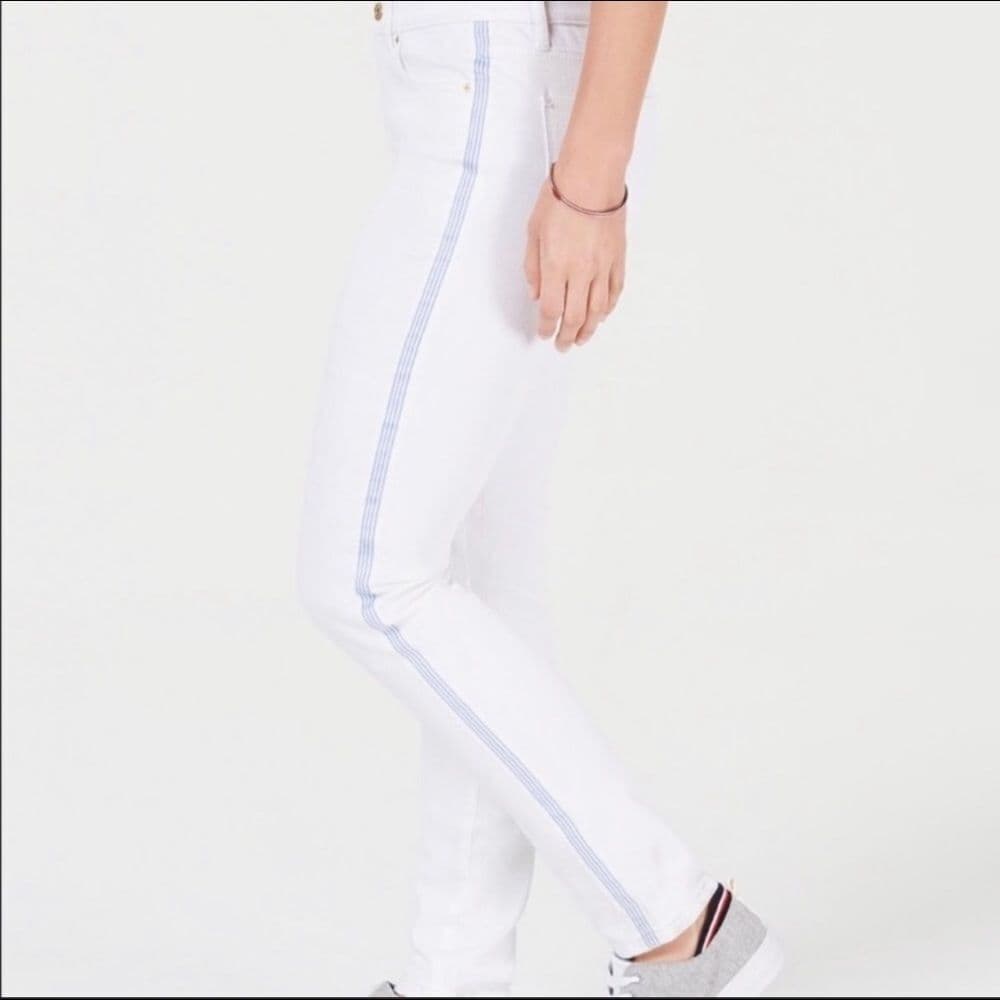 Tommy Hilfiger woman’s White Denim pants - Thumbnail 2