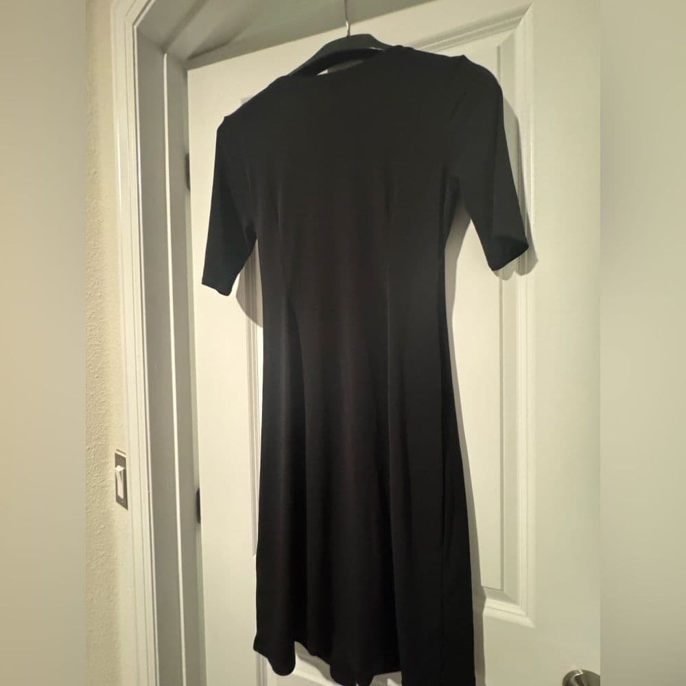 Tahari Black Sheath Midi Dress V-Neck Short Sleeve - Thumbnail 5