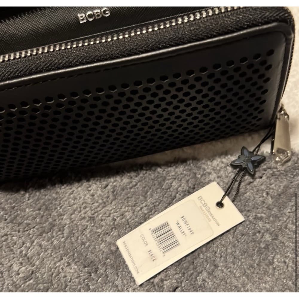 BCBGMAXAZRIA Women's Black wallet - Thumbnail 3