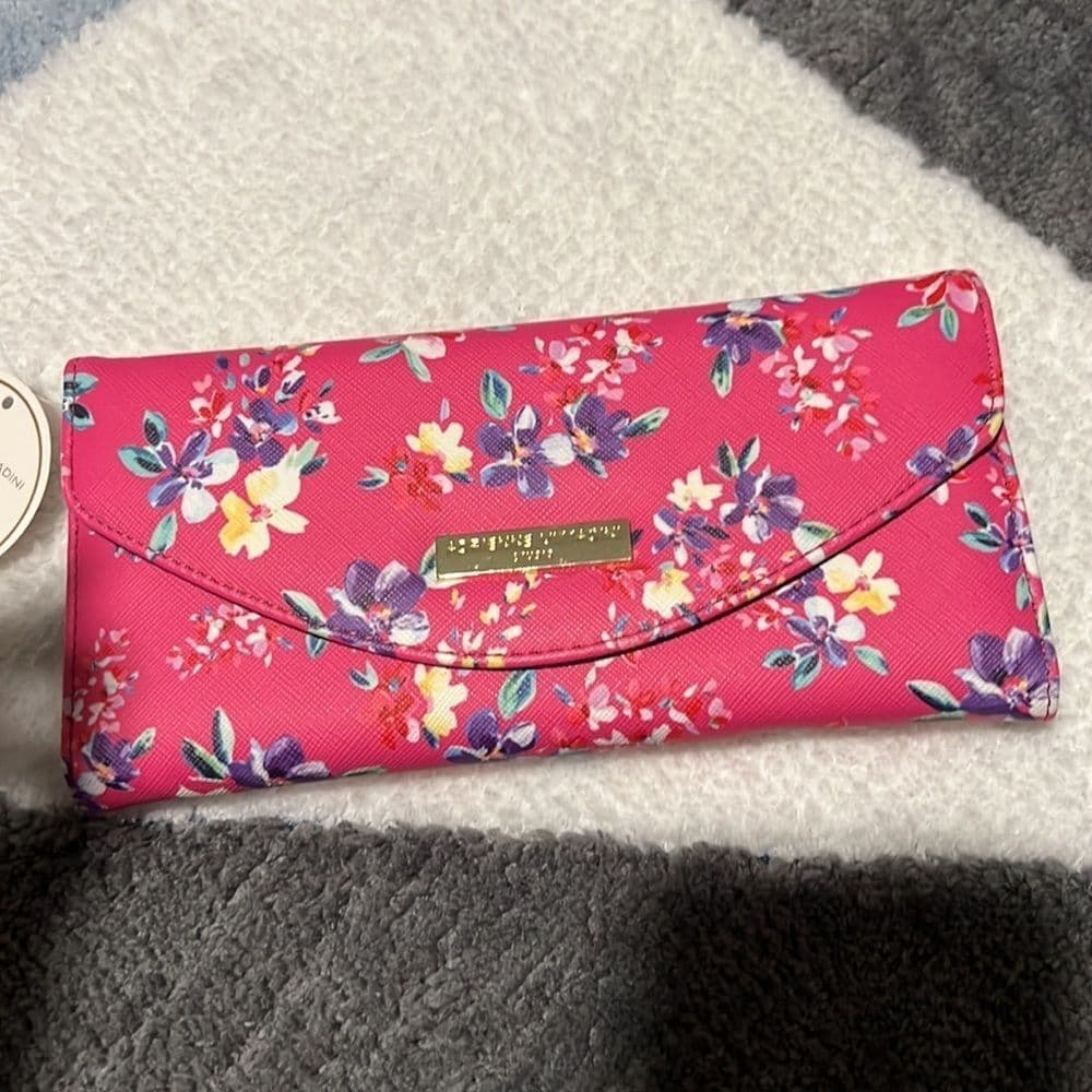 Women’s Adrienne Vittadini Floral pink Wallet - Thumbnail 3