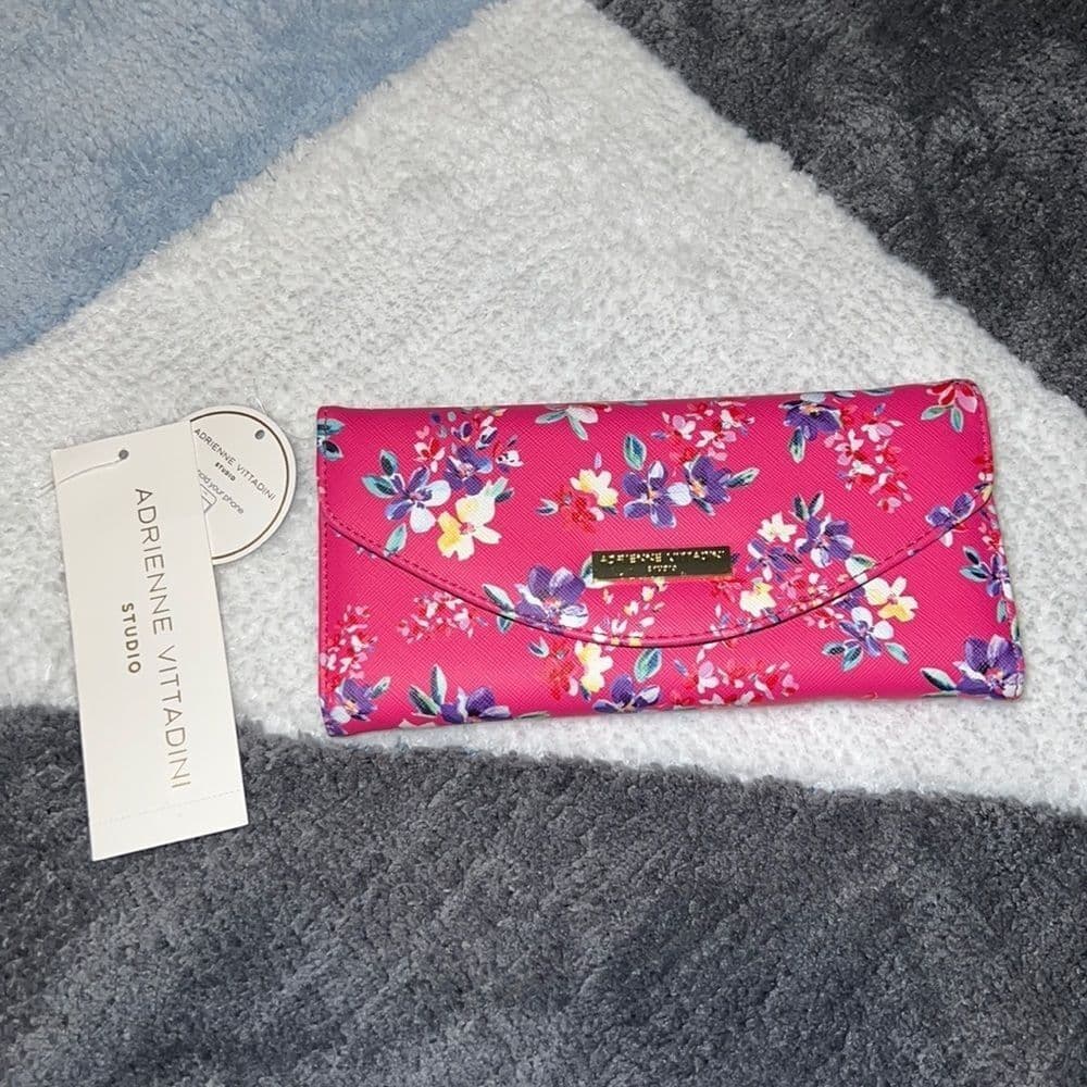 Women’s Adrienne Vittadini Floral pink Wallet - Thumbnail 2