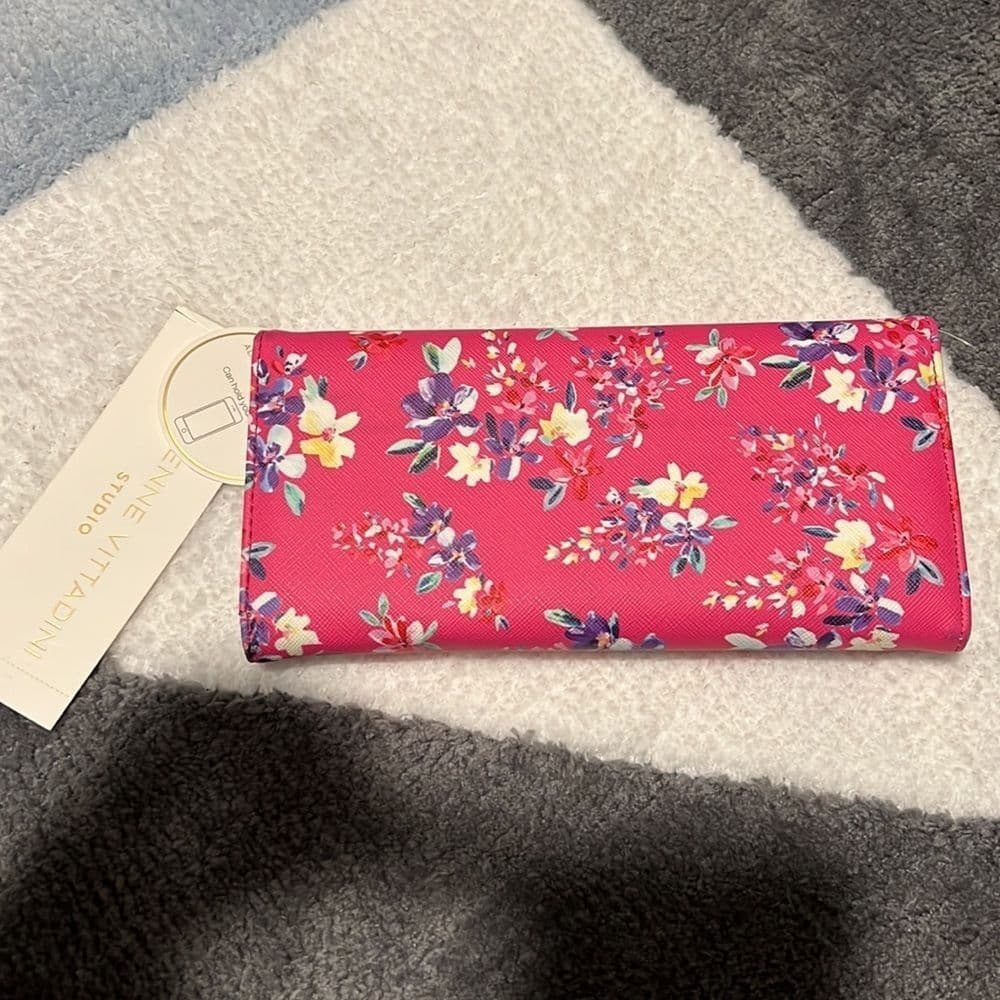 Women’s Adrienne Vittadini Floral pink Wallet - Thumbnail 7