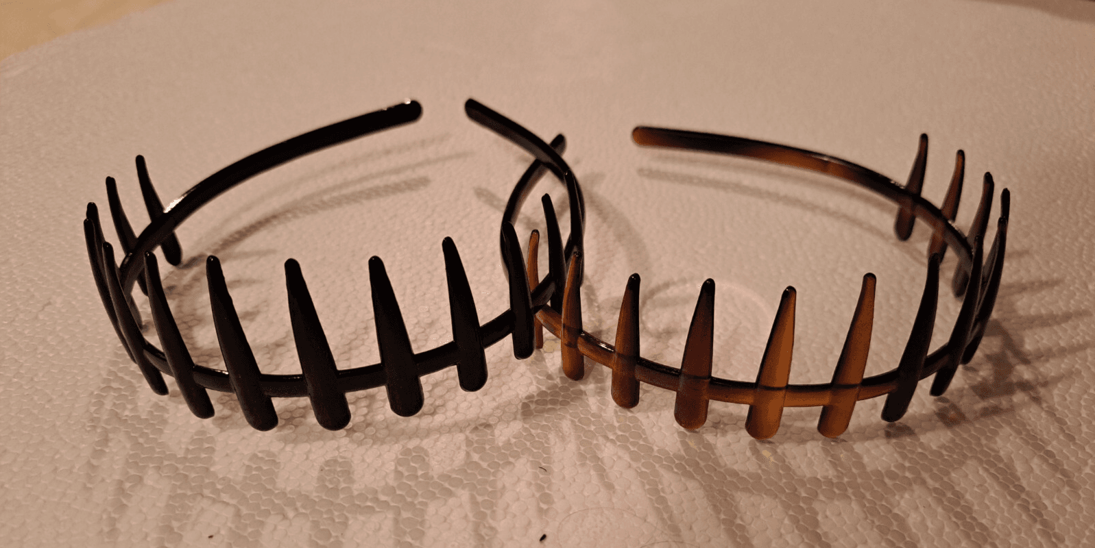 Scunci Flexible Plastic Tiger Tooth Comb Teeth Headbands Lot Of 2 - Thumbnail 2