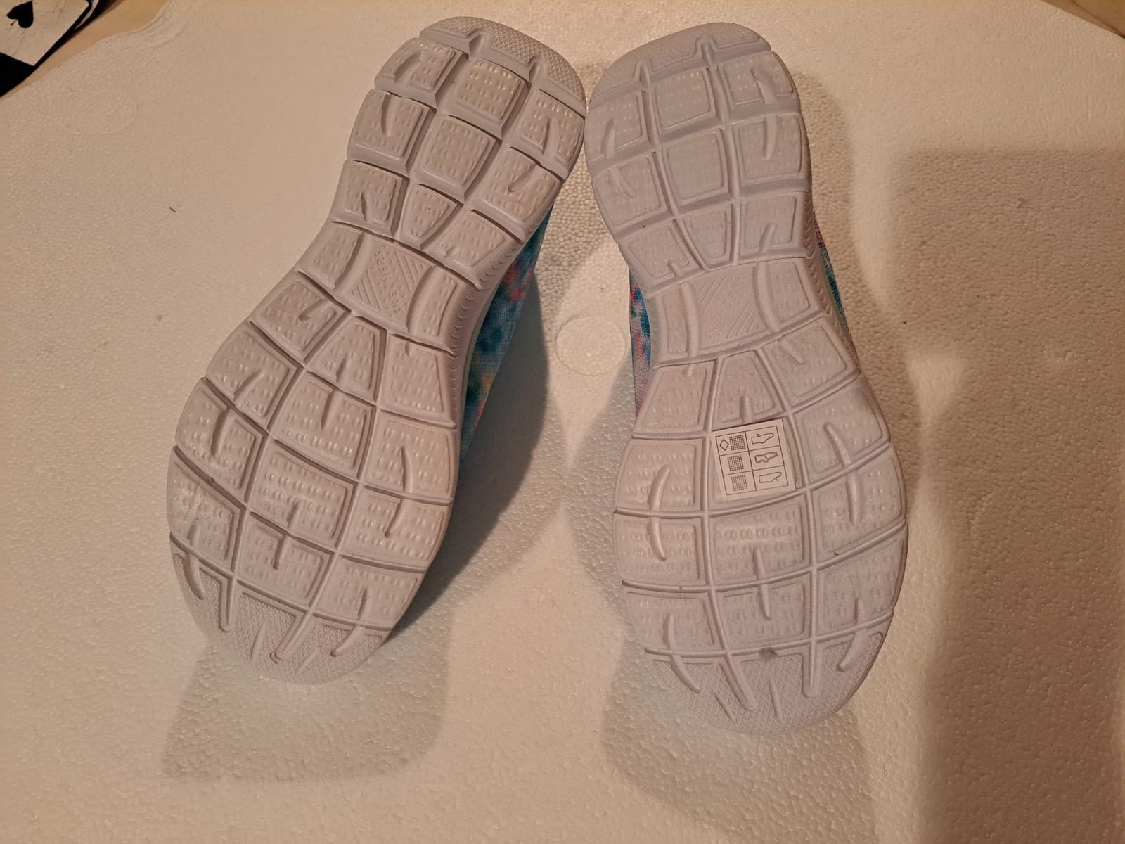 Skechers 149132 Summits Tie-dye Slip-on Sneakers Sz 9 Memory Foam - Thumbnail 4