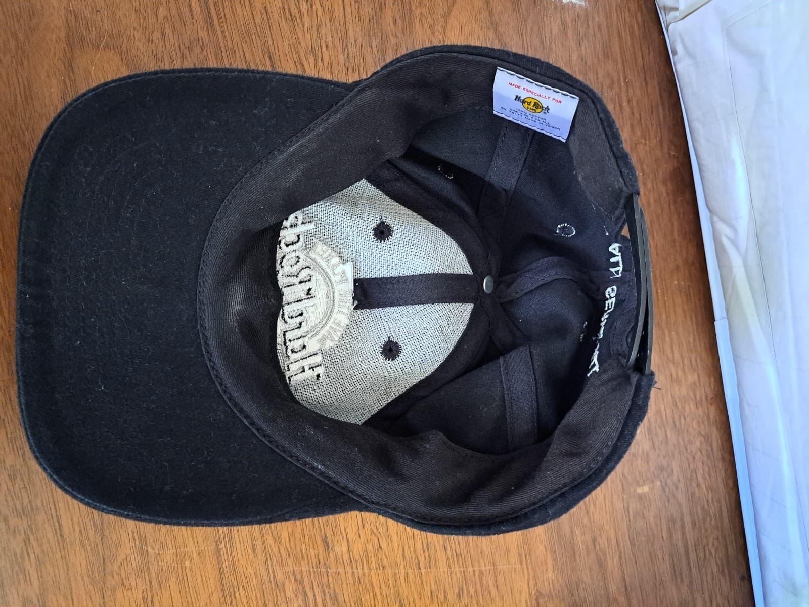 Hard Rock Cafe London Hat Cap Strapback Black Love All Serve All Adjustable - Thumbnail 3
