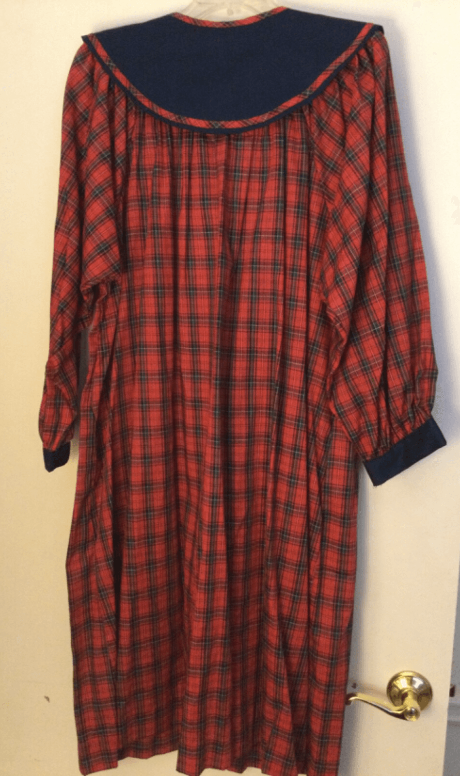 MODELS COAT Red Plaid House Dress Nightgown Snap Front Robe Sz 18 Neiman Marcus - Thumbnail 4