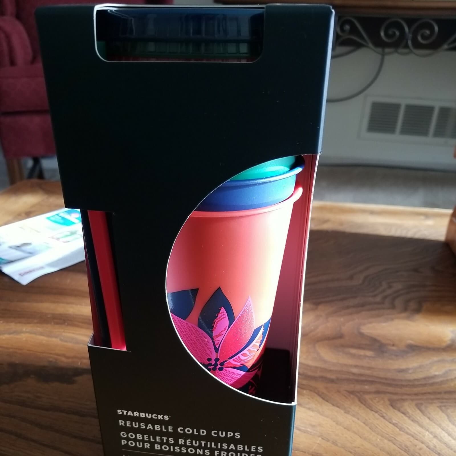 Starbucks 2021 Holiday Set of 5 Reusable 24 Oz Cold Cups w Lids & Straws NIB - Thumbnail 6
