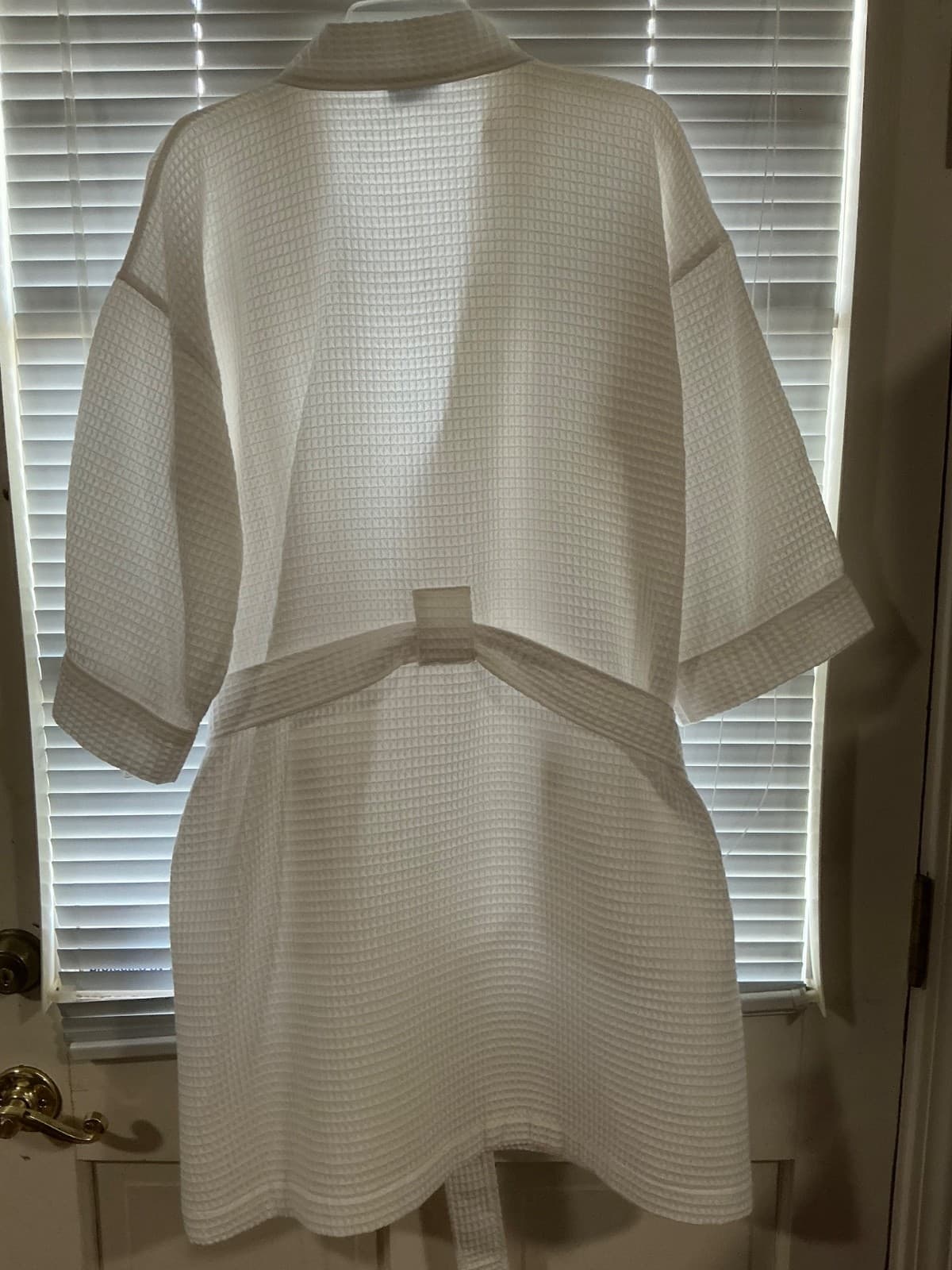 Charter Club SPA Waffle Knit Robe White Belted Short Sleeve L Large - Thumbnail 4
