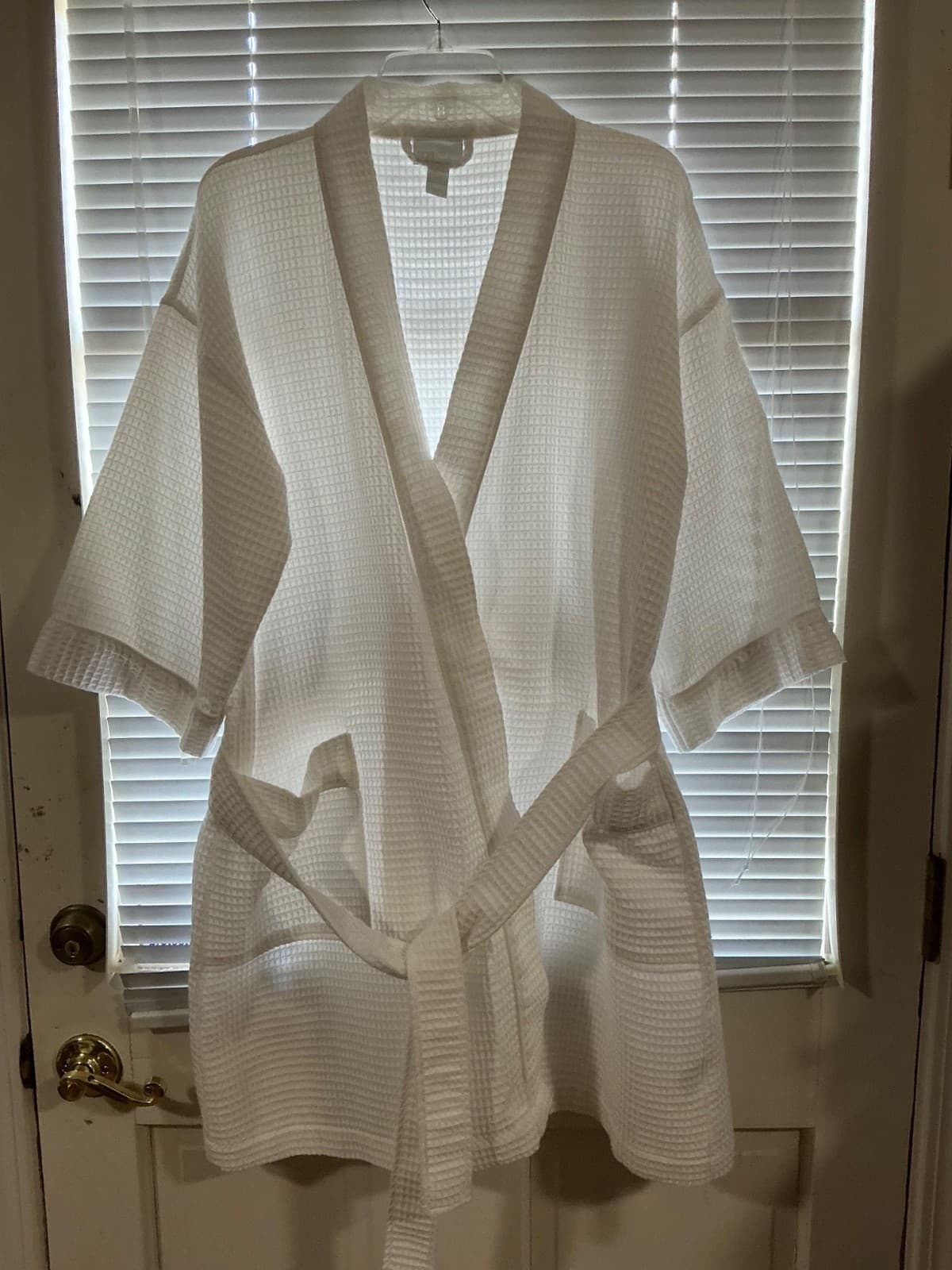 Charter Club SPA Waffle Knit Robe White Belted Short Sleeve L Large - Thumbnail 2