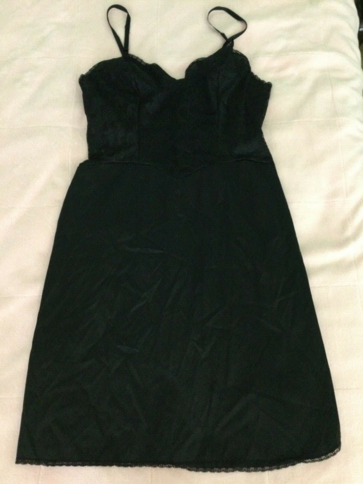 Vanity Fair Vintage Full Slip w/ Black Fitted? Lace Bodice & Hem Size 36 USA - Thumbnail 2